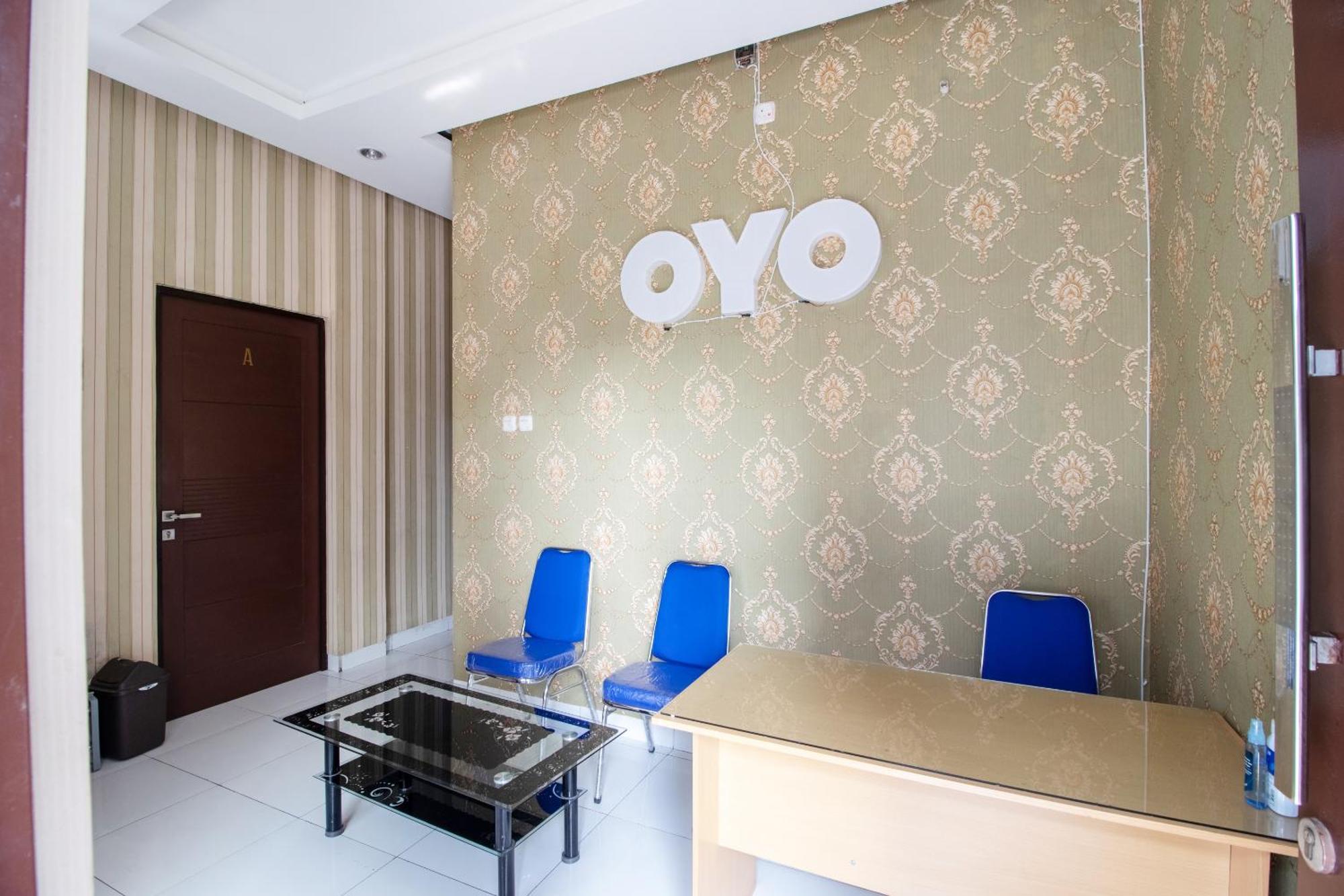 Oyo 3253 Sofia Residence Telukjambe Εξωτερικό φωτογραφία